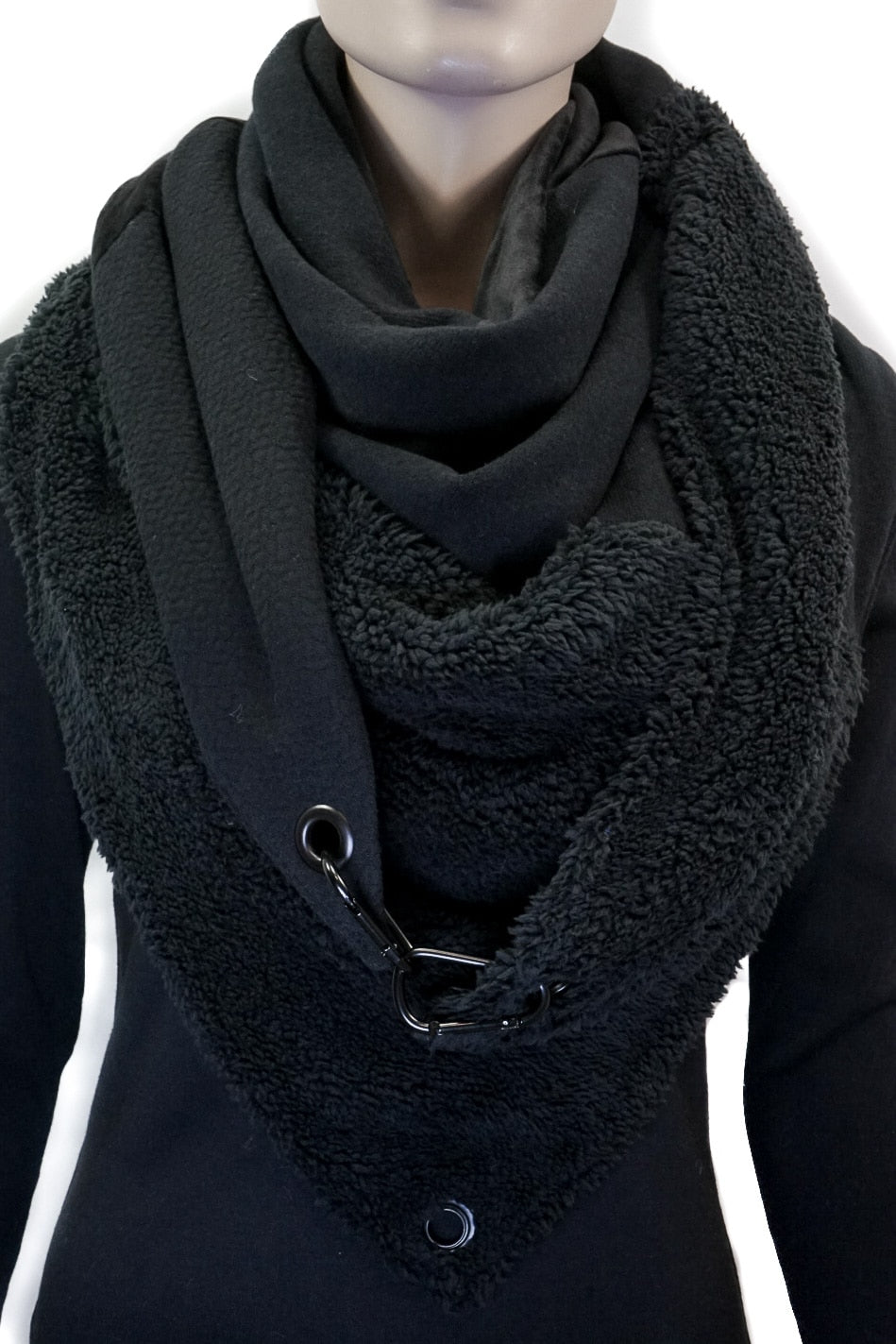 Dreieckstuch mit Karabiner, monochromer Mix in schwarz
