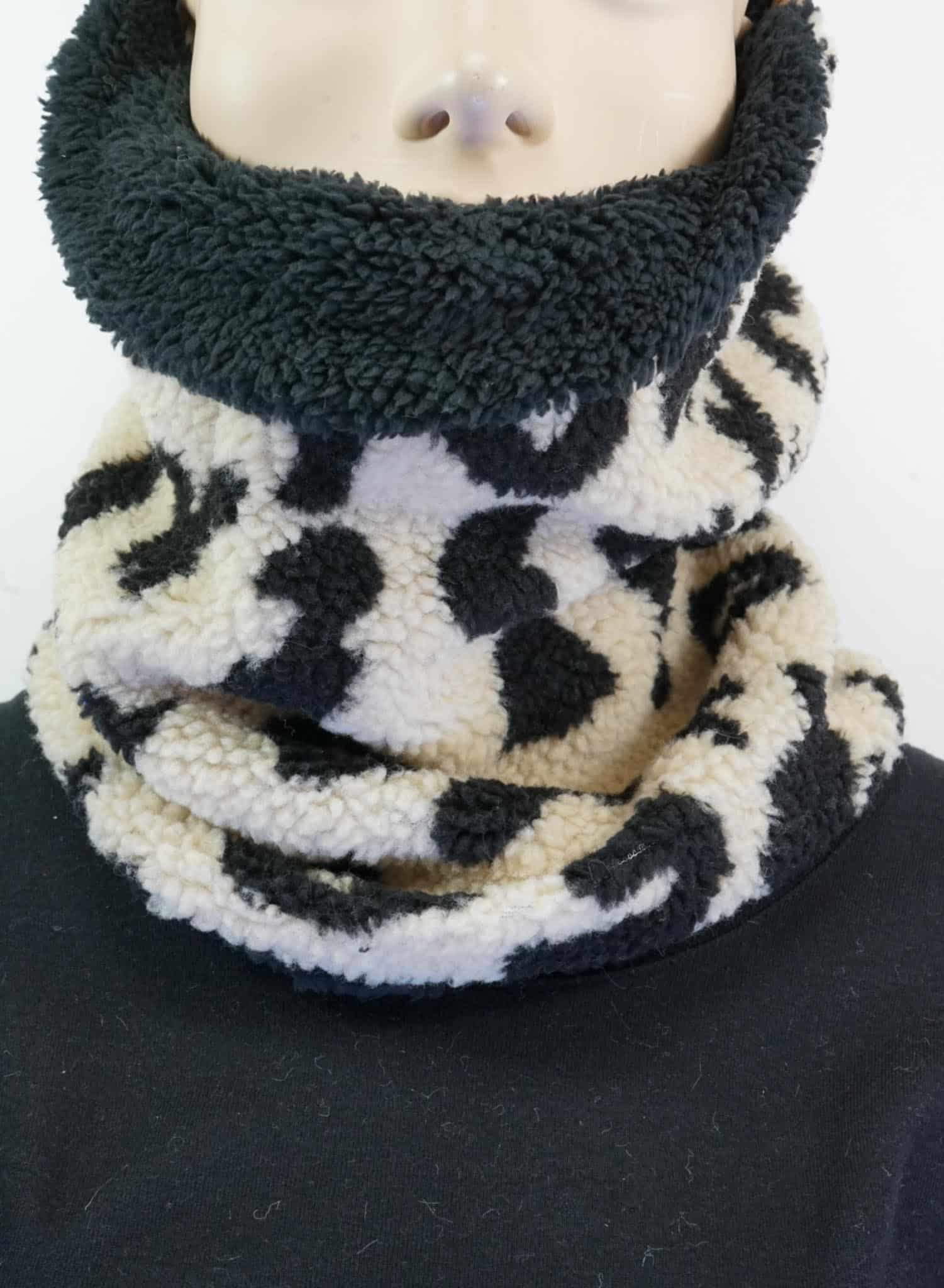 MAXI Loop | Leo Creme & Schwarz | Wendeloop