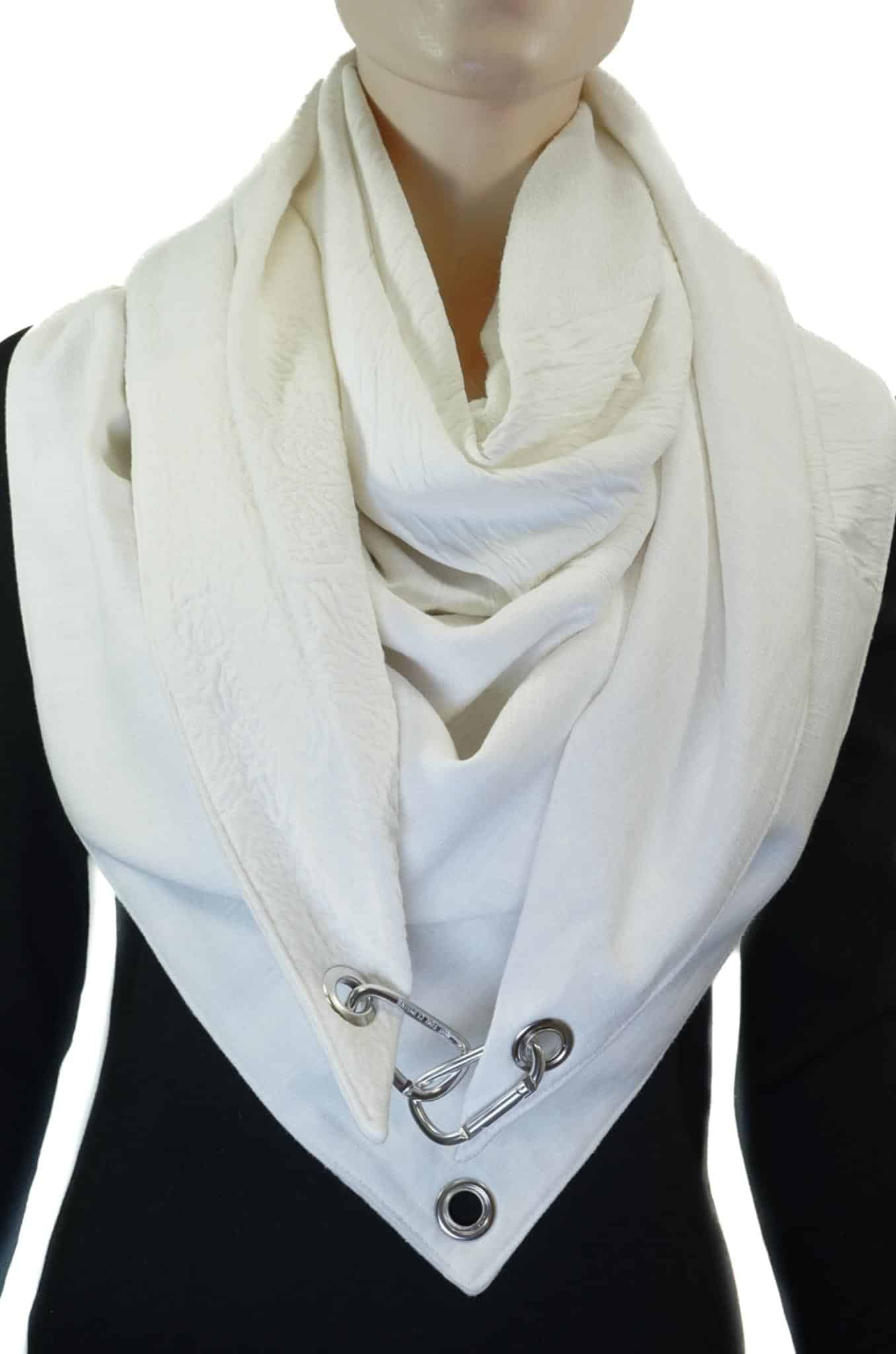 Dreieckstuch mit Karabiner, monochromer Mix in wollweiß/creme