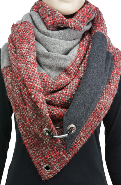 Dreieckstuch mit Karabiner, Bouclé im Wollmix