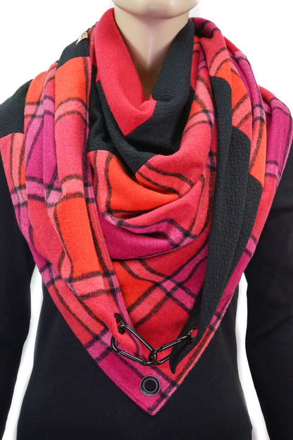 Dreieckstuch mit Karabiner, kariert pink-rot-schwarz, weich ohne Wolle