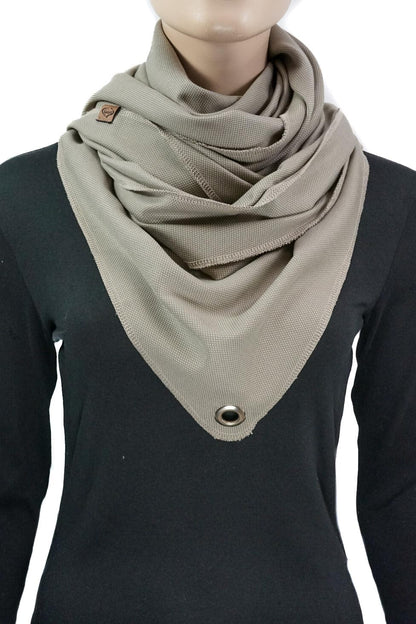 Dreieckstuch mit Karabiner, Ananas-Stoff, beige, EINLAGIG