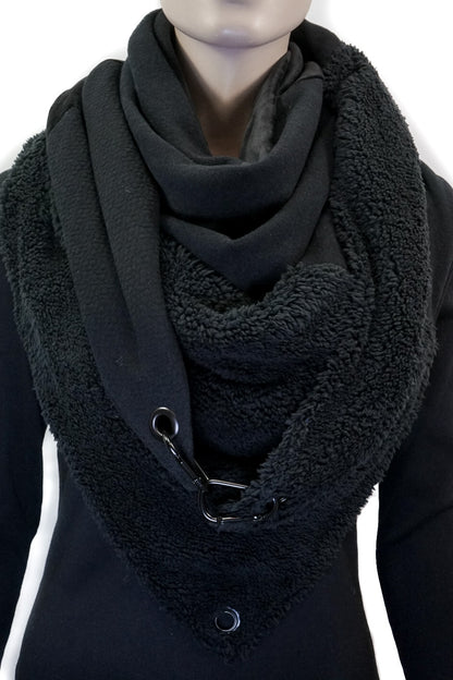Dreieckstuch mit Karabiner, monochromer Mix in schwarz