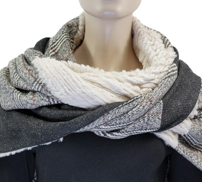 Karabinertuch URBAN CHECK COZY, softes Wintertuch mit Plüsch