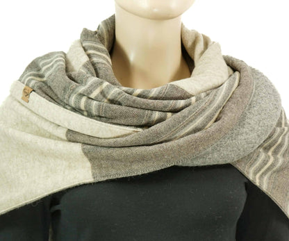 Dreieckstuch mit Karabiner, Trendmix GREIGE
