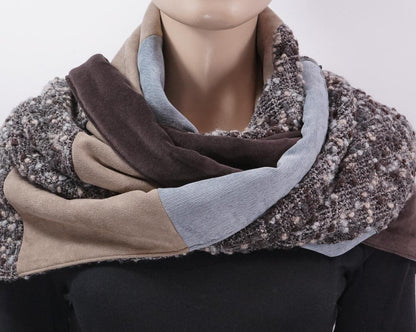 Karabinertuch Winterbalance | Bouclé, Strick &amp; Wildlederimitat
