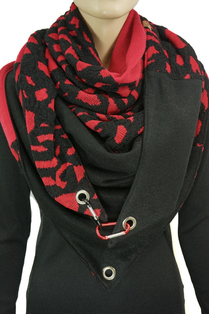 Dreieckstuch mit Karabiner, kuschliger Strick schwarz/rot