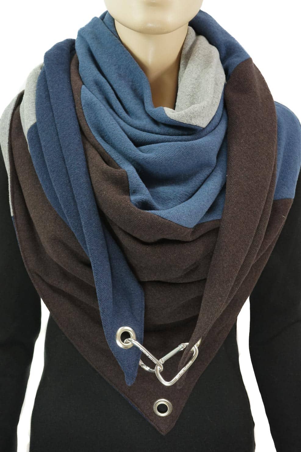 Dreieckstuch mit Karabiner, Colourblocking in weichem Strick, dunkelbraun-blau-hellgrau-marine