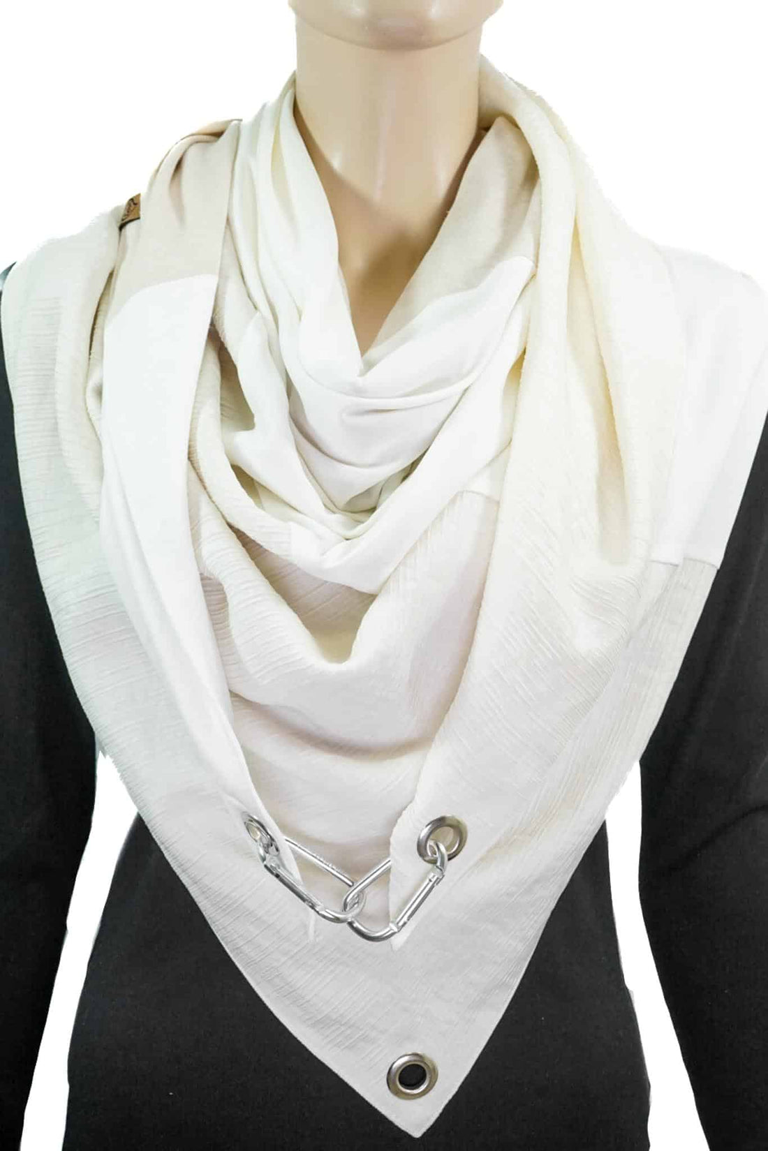 Dreieckstuch mit Karabiner, Materialmix in creme-sand Nuancen