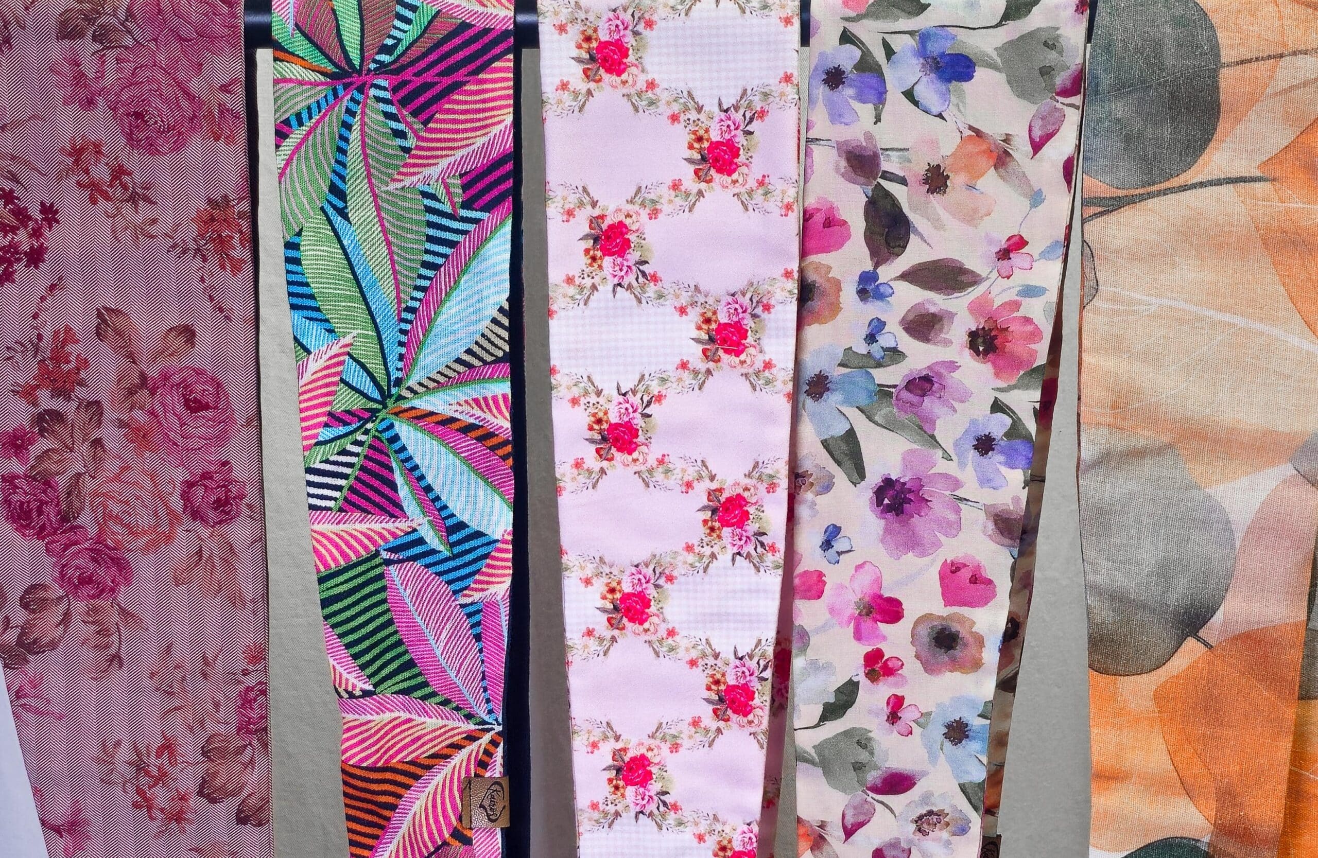 MINISCHALS__bunt-floral