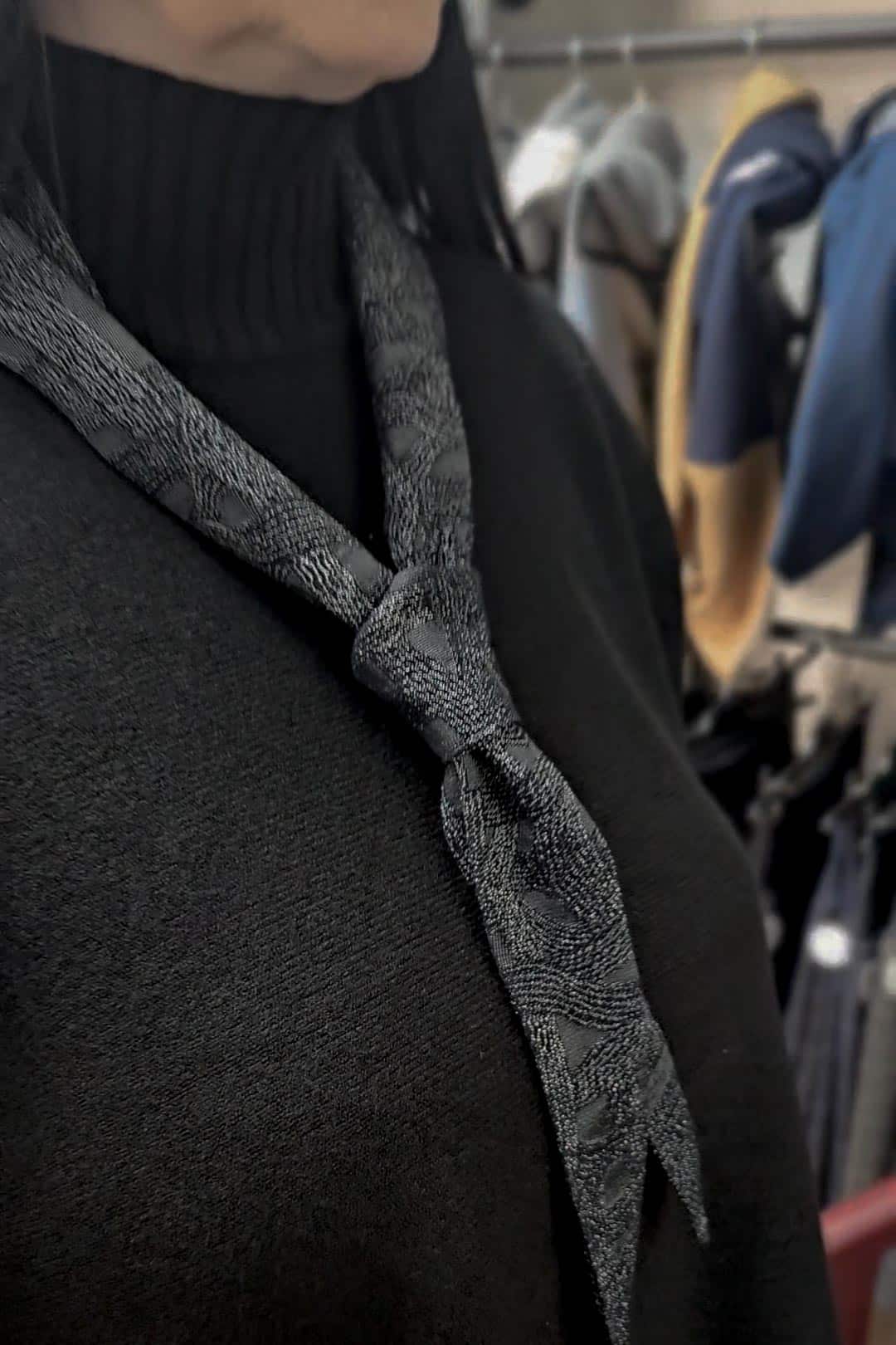 MINI Schal schwarz, strukturiert, glänzend