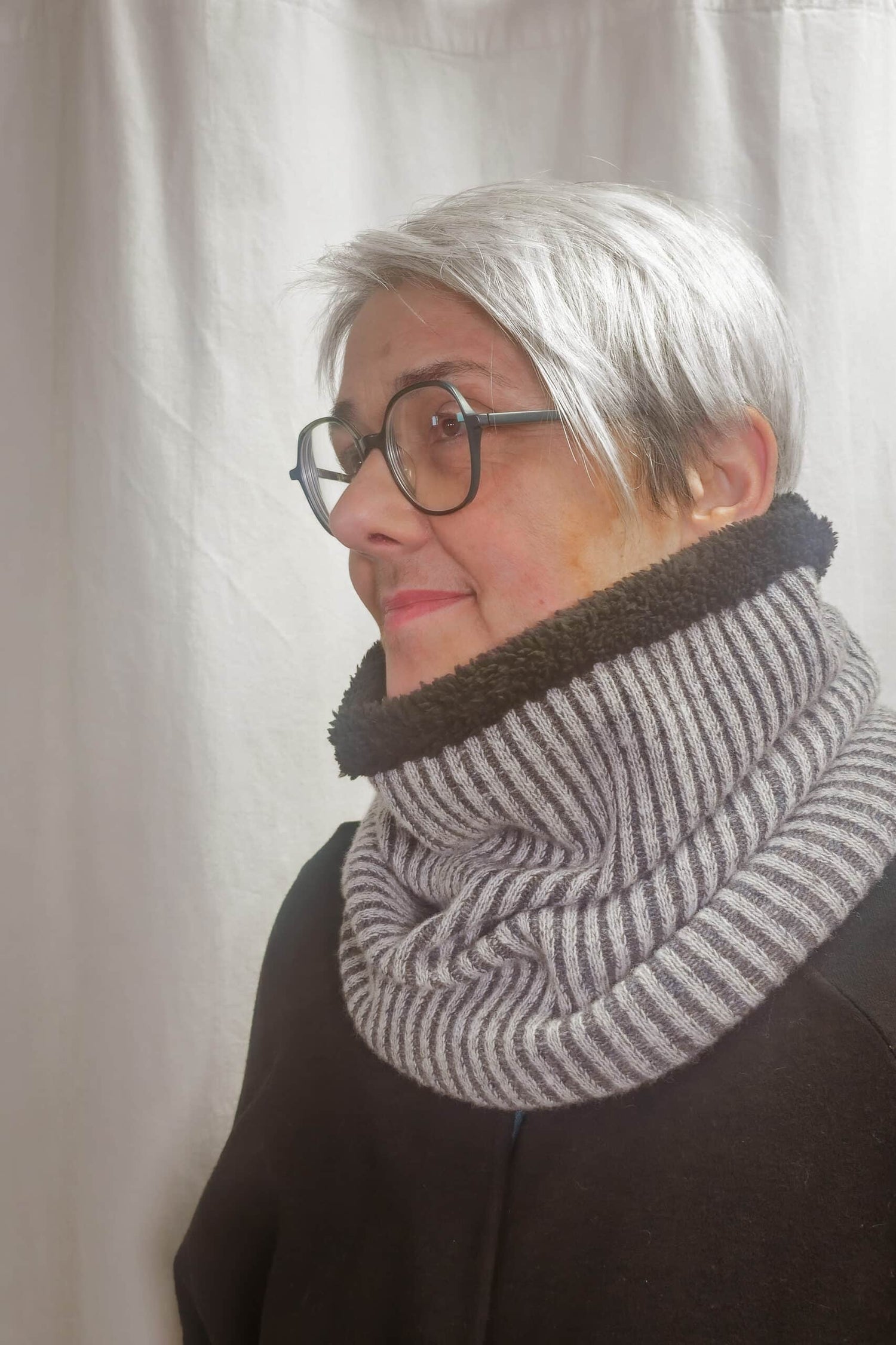 MAXI Loop | Merinostrick | Grau gestreift | innen Fell