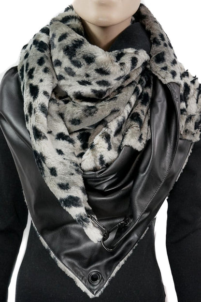 Karabinertuch Panther Schwarz | Kunstfell, Lederlook &amp; Strick | PREORDER