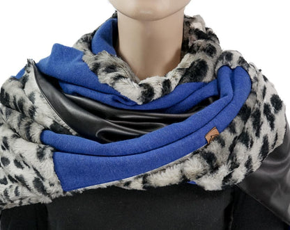 Karabinertuch Panther | Kuscheliges Kunstfell mit Royalblau | PREORDER
