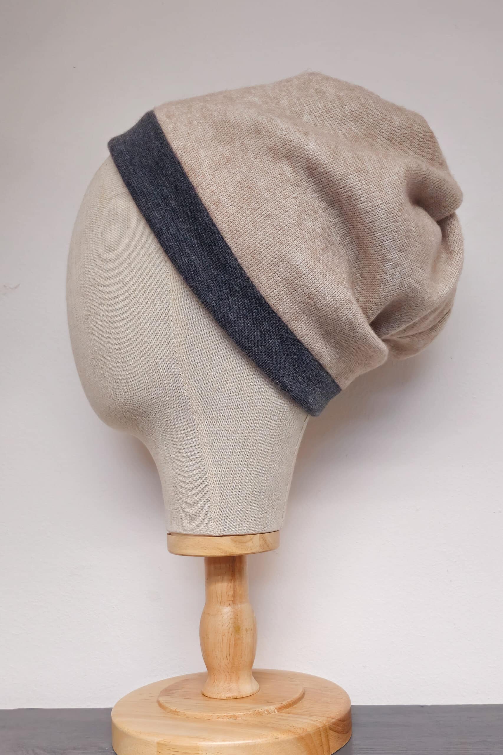 TWIST Mütze Strick Grau-Sandbeige