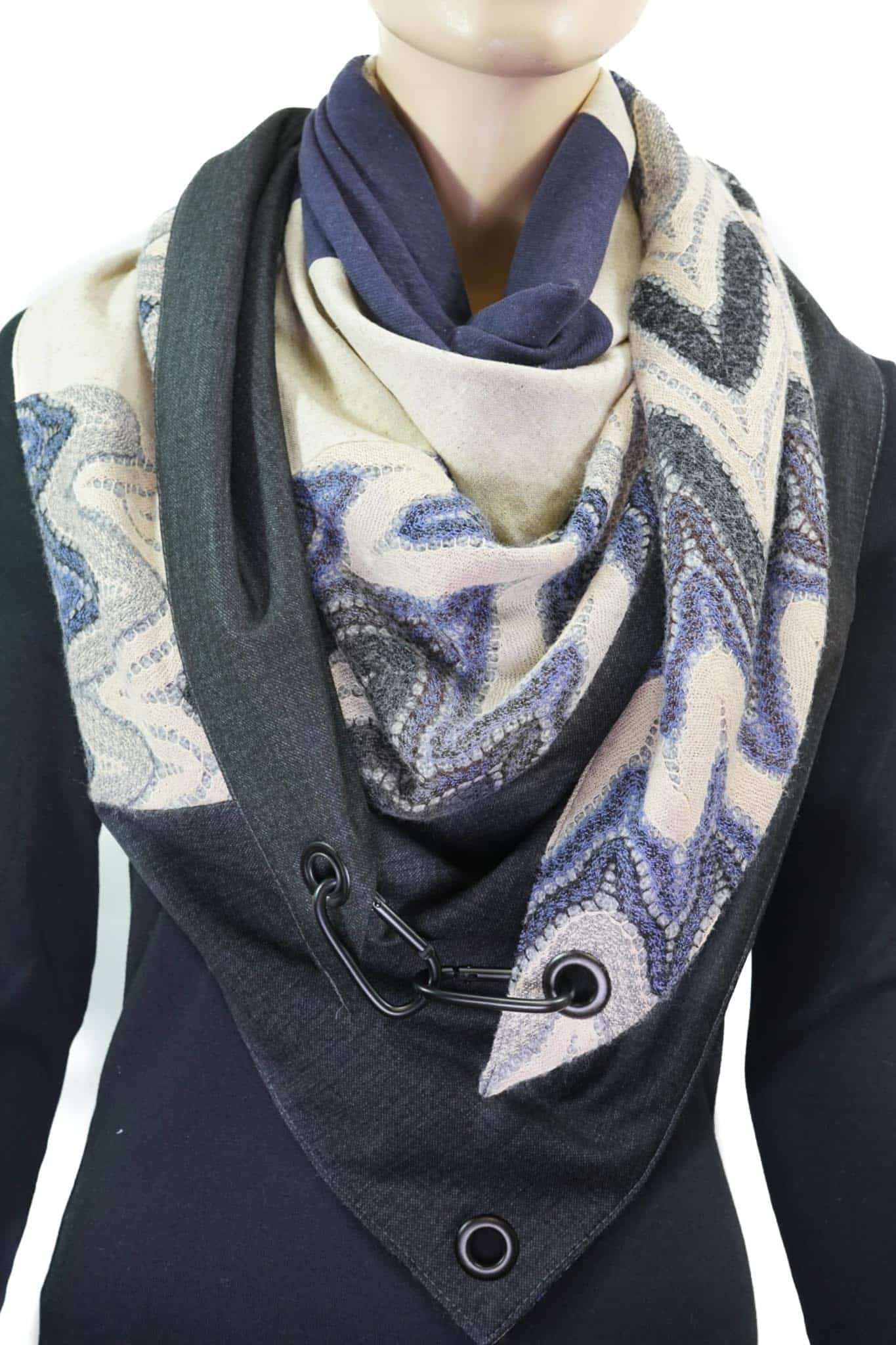 Dreieckstuch mit Karabiner, Materialmix schwarz-blau-grau mit Spitze
